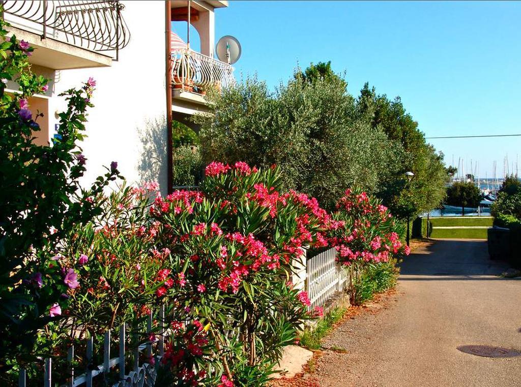 Seafront Apartment Jadri Umag Exterior photo
